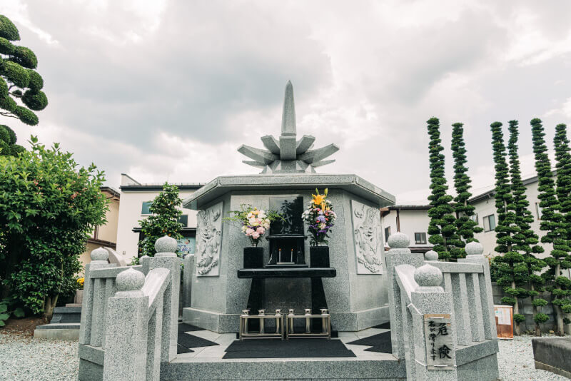 永代供養塔